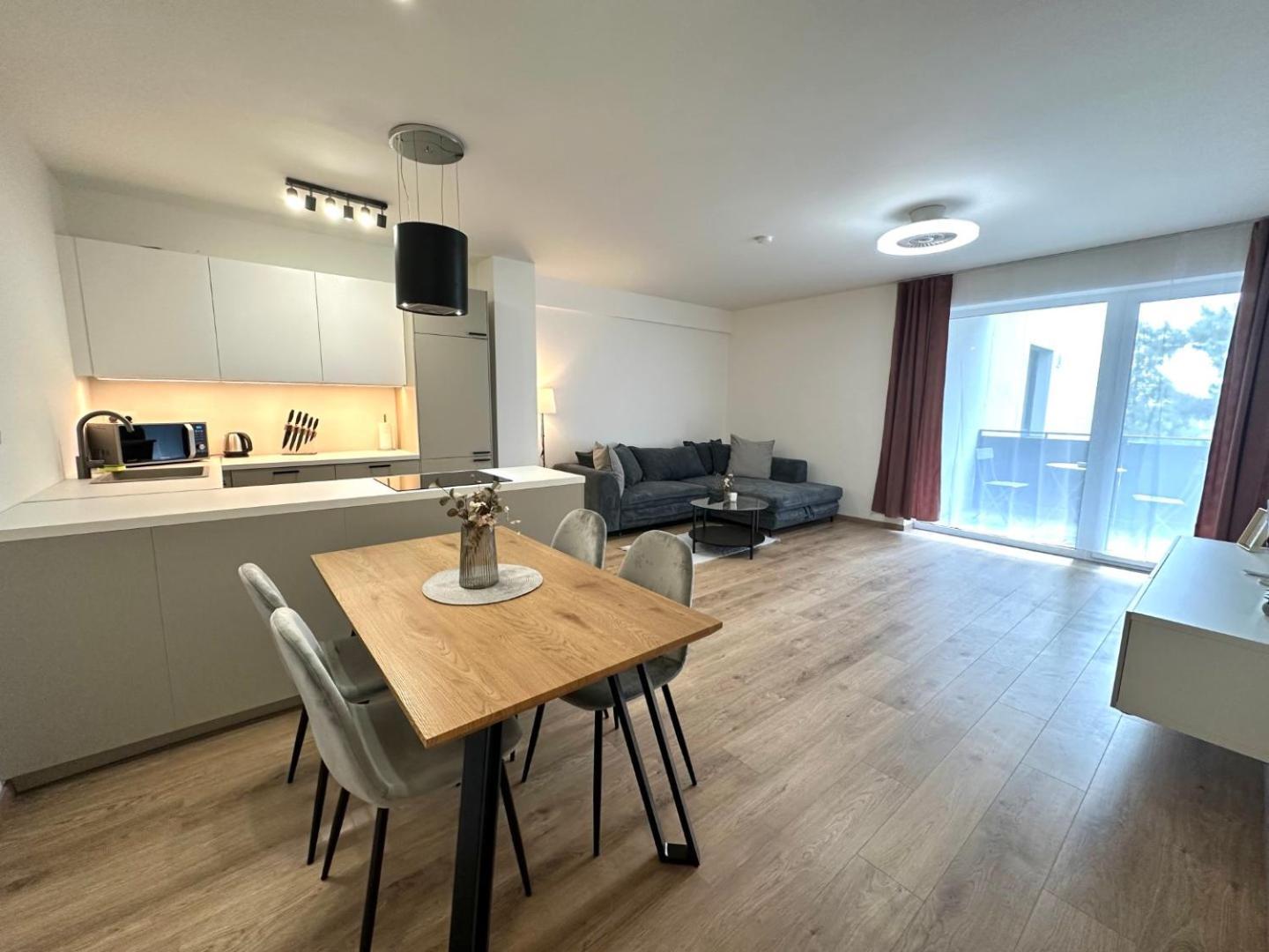 Rovinka 2 Room Apartment, New Building, Balcony, 208 מראה חיצוני תמונה