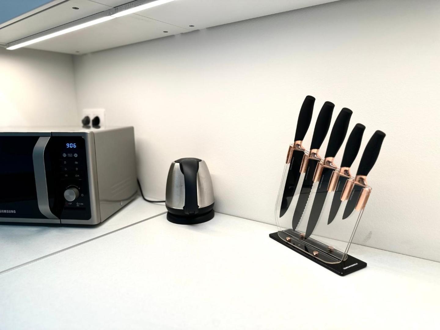 Rovinka 2 Room Apartment, New Building, Balcony, 208 מראה חיצוני תמונה